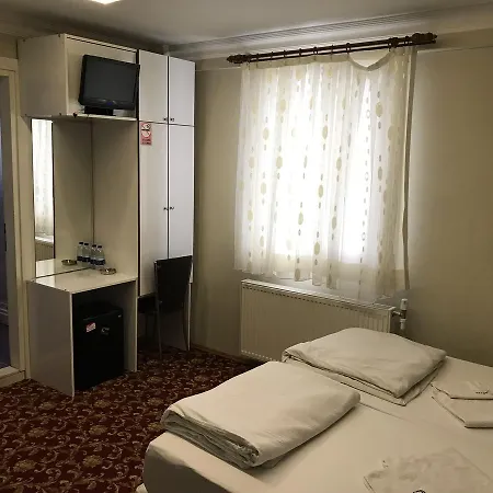Hotel Sakran 3*